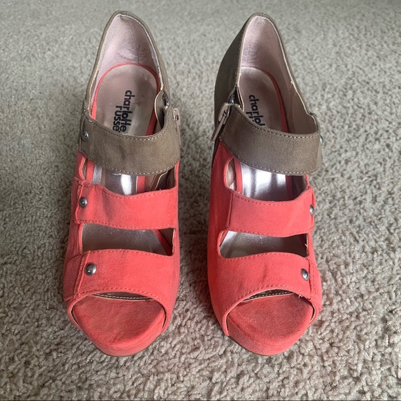 ❤️EUC Charlotte Russe heels! - Picture 2 of 4